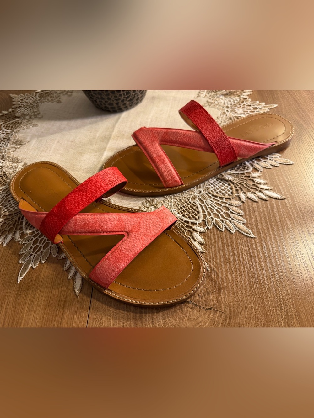 Coach Signature C Logo Slides Pink & Cranberry Leather Rubbery outsoles 9.5M